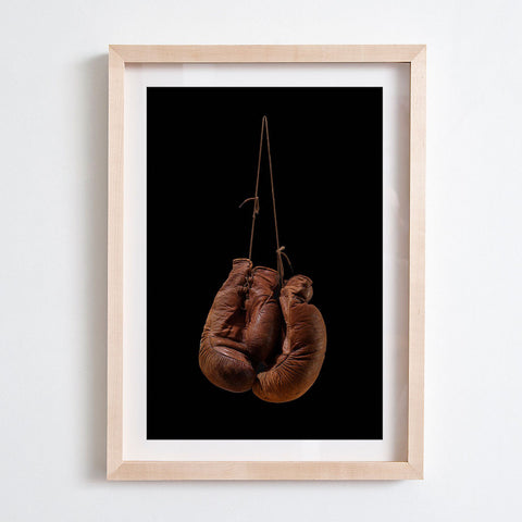 Hanging up the Gloves - Bronze, 2017. Juan Leyva